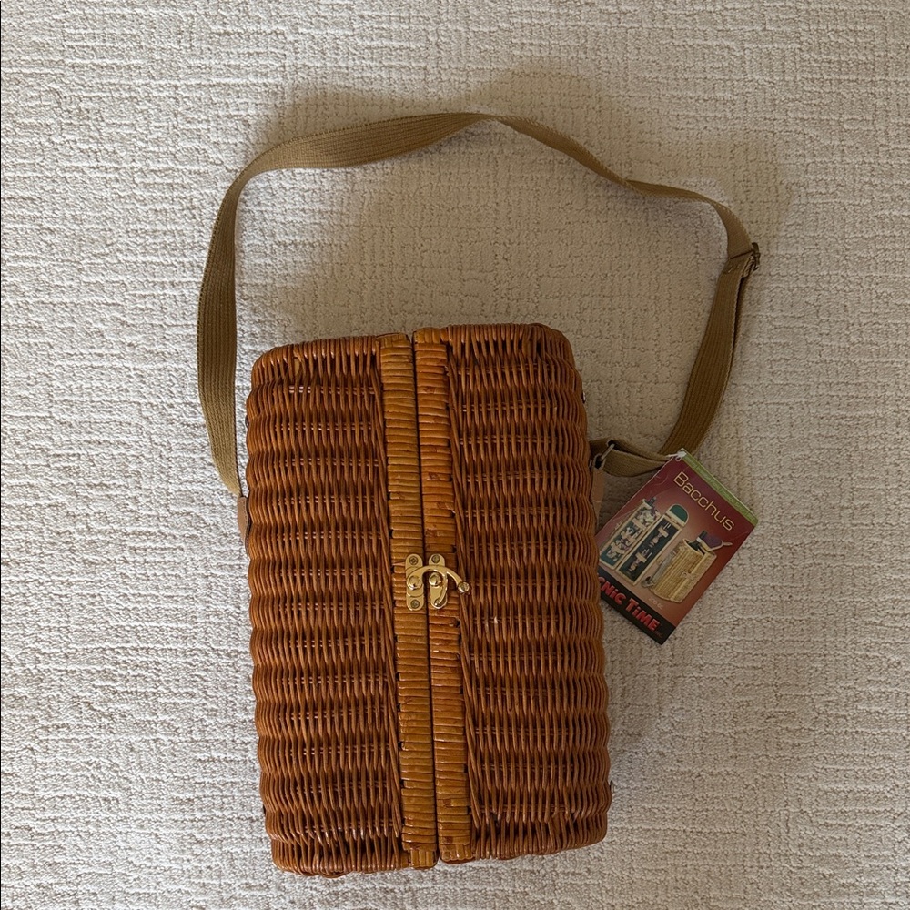 NWT Vintage Picnic Time “Bacchus” Rattan Insulated Wine Basket Shoulder Strap - Picture 1 of 15